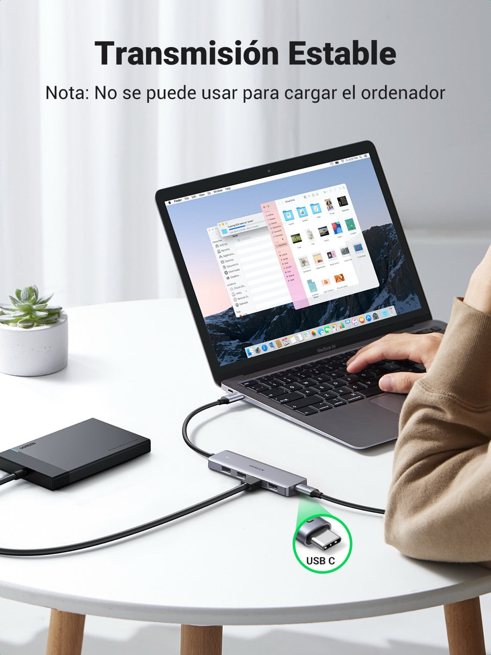 Concentrador UGREEN de USB-C a 4 USB-A-4