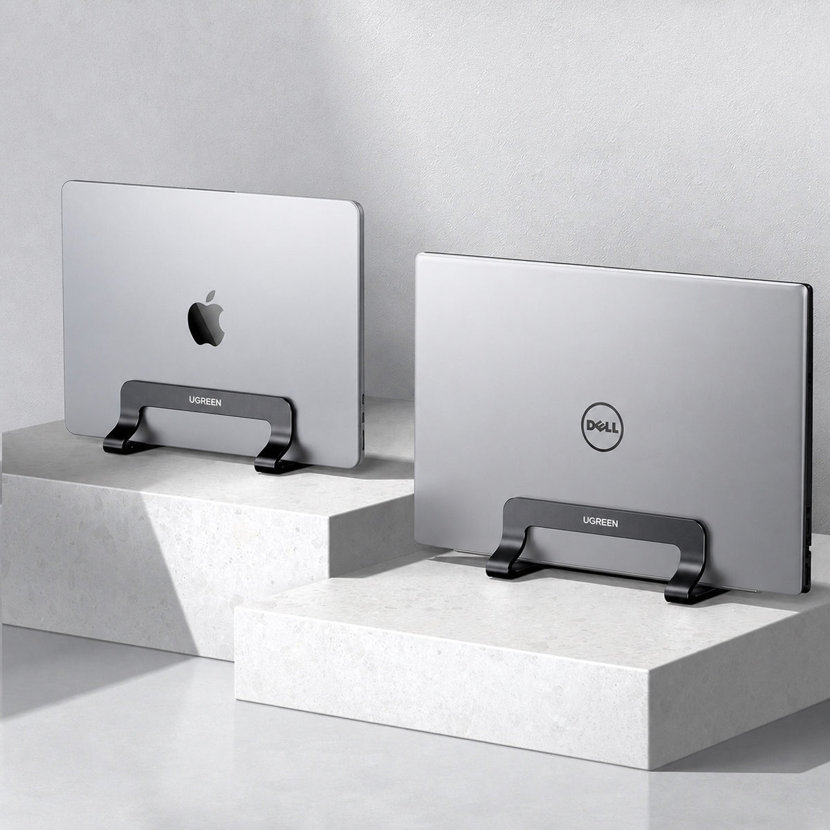 Soporte vertical para laptop UGREEN - negro