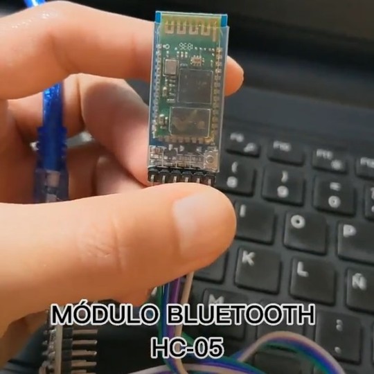 ¿Cómo configurar el módulo bluetooth HC-05? - Código para Arduino