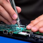 Destornillador inalámbrico recargable con 24 puntas intercambiables